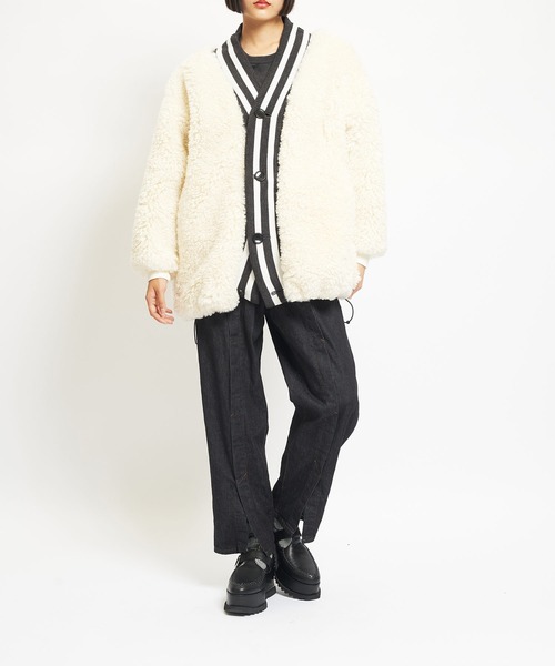 gomme（ゴム）の「プードルファー　バックガウンジャケット（テーラードジャケット・レディース・ブラック/アイボリー・MEDIUM）」の3枚目の写真