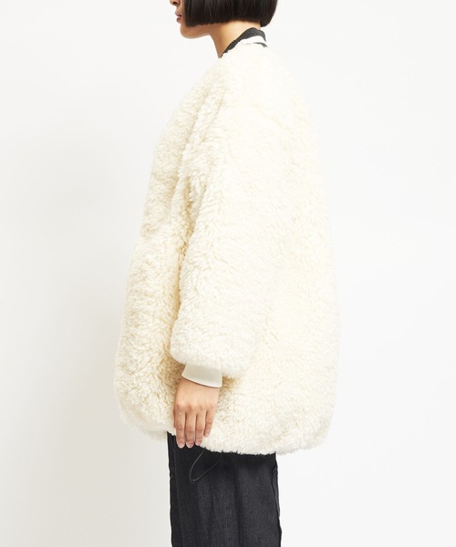 gomme（ゴム）の「プードルファー　バックガウンジャケット（テーラードジャケット・レディース・ブラック/アイボリー・MEDIUM）」の11枚目の写真