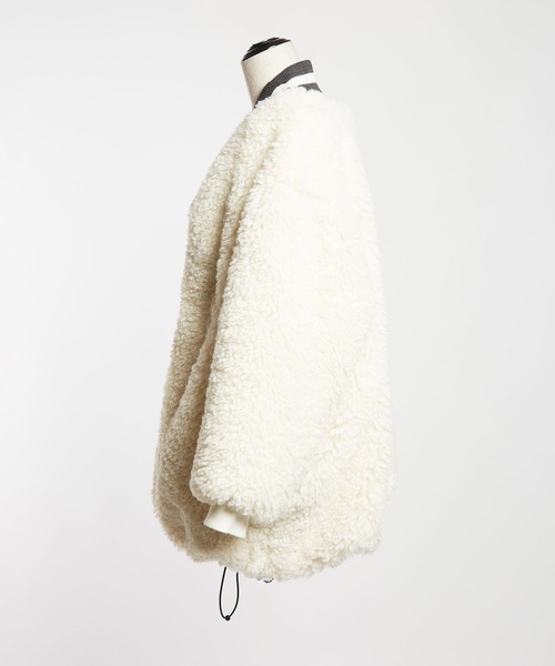 gomme（ゴム）の「プードルファー　バックガウンジャケット（テーラードジャケット・レディース・ブラック/アイボリー・MEDIUM）」の14枚目の写真