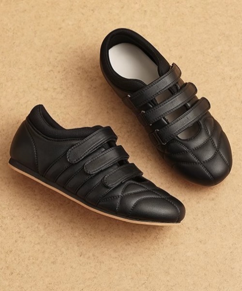 mebole(メボレ)の「ベルクロスニーカー(スニーカー・レディース・アイボリー/ブラック/シルバー・SMALL/MEDIUM/LARGE)」の19枚目の写真