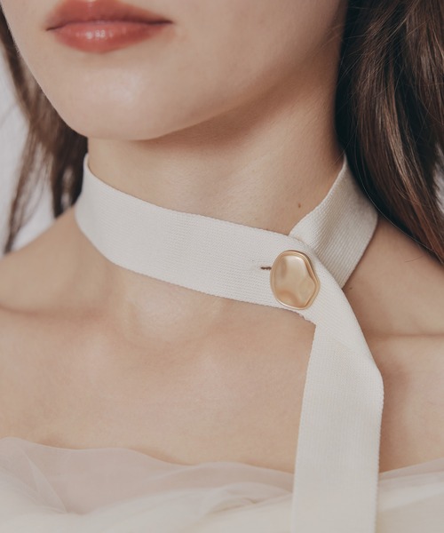 REDYAZEL（レディアゼル）の「チョーカークロスチュールニットトップス（ニット/セーター・レディース・オフホワイト/グリーン/ブラック/ボルドー/ピンク・FREE）」の11枚目の写真