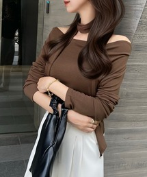 ワンホン女子♪チョーカー付オフショルトップス