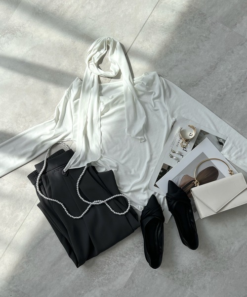 CHARME BY MICOLA(シャルムバイミコラ)の「ワンホン女子♪チョーカー付オフショルトップス(Tシャツ/カットソー・レディース・ブラック/ブラウン/ホワイト・FREE)」の4枚目の写真
