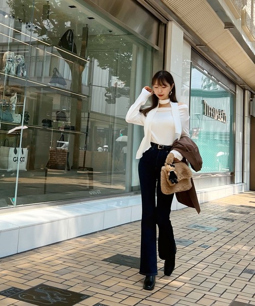 CHARME BY MICOLA(シャルムバイミコラ)の「ワンホン女子♪チョーカー付オフショルトップス(Tシャツ/カットソー・レディース・ブラック/ブラウン/ホワイト・FREE)」の7枚目の写真