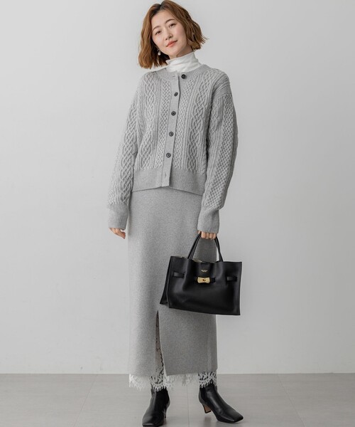 23区 2025aw カシミヤブレンド Iライン ニットスカート チャコール セール】カシミヤブレンド Iライン ニットスカート（スカート）｜23区