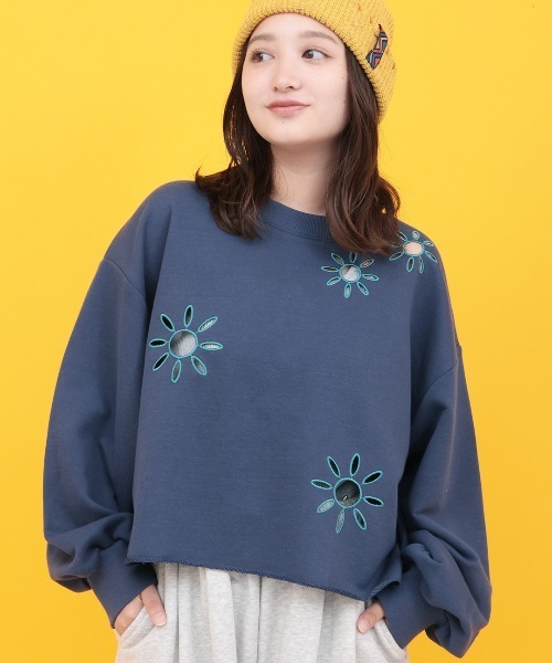 チチカカ(チチカカ)の「Orale! カットワーク刺繍プルオーバー(スウェット・レディース・ホワイト/ライトグレー/ネイビー・FREE)」の3枚目の写真