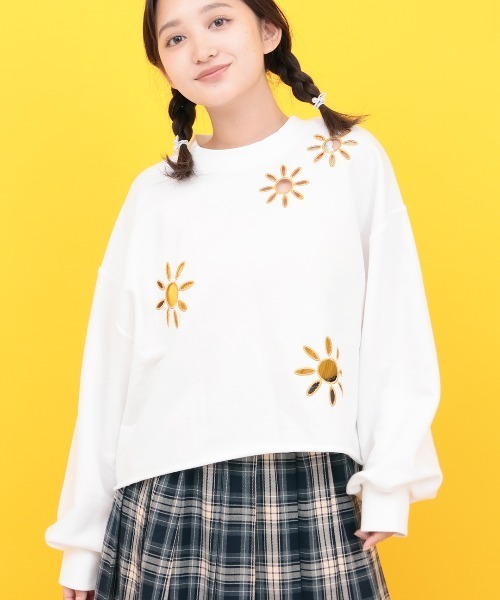 チチカカ(チチカカ)の「Orale! カットワーク刺繍プルオーバー(スウェット・レディース・ホワイト/ライトグレー/ネイビー・FREE)」の1枚目の写真