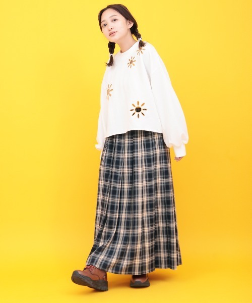 チチカカ(チチカカ)の「Orale! カットワーク刺繍プルオーバー(スウェット・レディース・ホワイト/ライトグレー/ネイビー・FREE)」の4枚目の写真