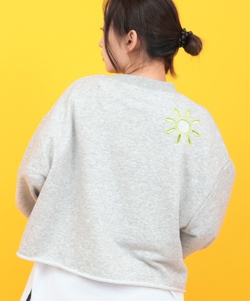 チチカカ(チチカカ)の「Orale! カットワーク刺繍プルオーバー(スウェット・レディース・ホワイト/ライトグレー/ネイビー・FREE)」の6枚目の写真