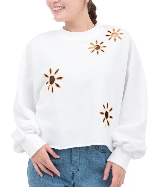 チチカカ(チチカカ)の「Orale! カットワーク刺繍プルオーバー(スウェット・レディース・ホワイト/ライトグレー/ネイビー・FREE)」の8枚目の写真