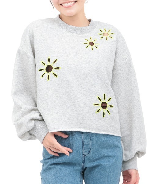 チチカカ(チチカカ)の「Orale! カットワーク刺繍プルオーバー(スウェット・レディース・ホワイト/ライトグレー/ネイビー・FREE)」の9枚目の写真