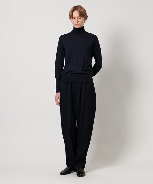 LOEFF（ロエフ）の「＜LOEFF＞ハイゲージ タートルネック ニット（ニット/セーター・レディース・オリーブ/ホワイト/ネイビー・FREE）」の7枚目の写真