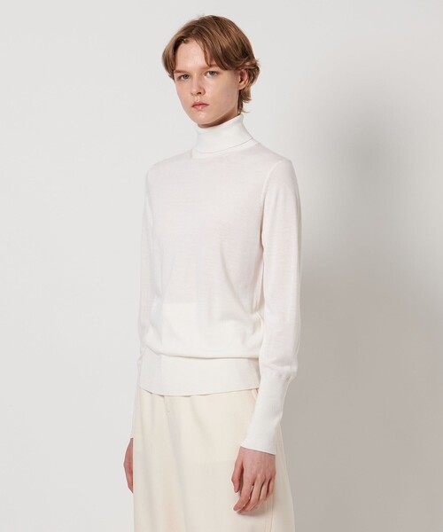 LOEFF（ロエフ）の「＜LOEFF＞ハイゲージ タートルネック ニット（ニット/セーター・レディース・オリーブ/ホワイト/ネイビー・FREE）」の10枚目の写真