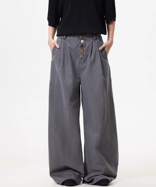 FreeZone(フリーゾーン)の「カラーボタンデザイン ワイドパンツ(カーゴパンツ・メンズ・ブラウン/グレー・L/M/S)」の4枚目の写真