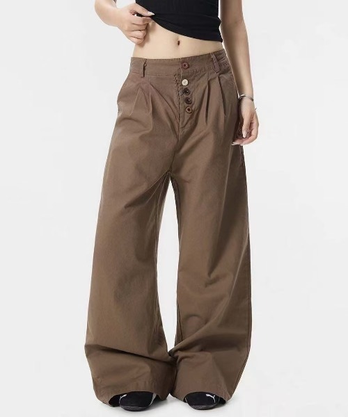 FreeZone(フリーゾーン)の「カラーボタンデザイン ワイドパンツ(カーゴパンツ・メンズ・ブラウン/グレー・L/M/S)」の20枚目の写真