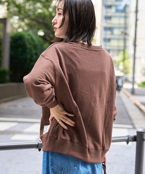 coen(コーエン)の「【WEB限定・DISCUS(ディスカス) 】スキッパーUネック裏毛スウェット(スウェット・レディース・ブラック/ナチュラル/ブラウン系・M/L)」の5枚目の写真