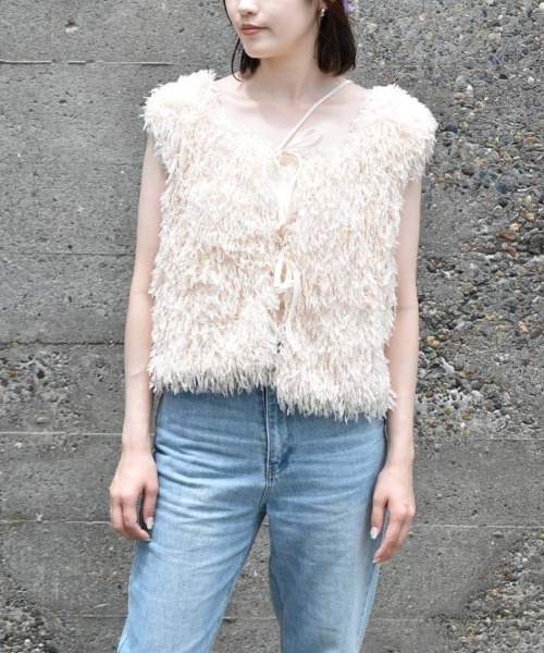 Bleu Bleuet(ブルーブルーエ)の「【ZOZO限定】フリンジ2wayベスト(ベスト・レディース・ブラック系その他/アイボリー/ブラック/ベージュ/ホワイト系その他/ベージュ系その他・FREE)」の18枚目の写真