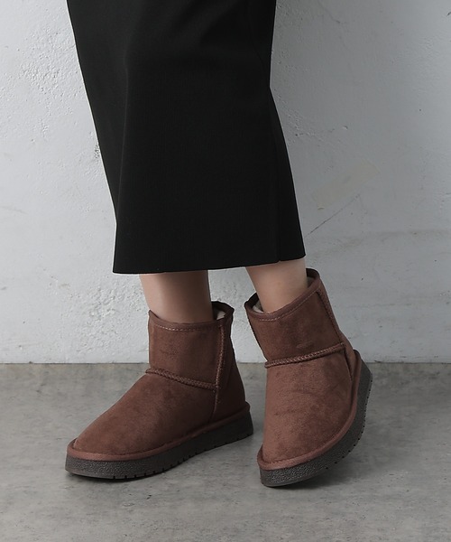 COLONY 2139（コロニートゥーワンスリーナイン）の「ムートンブーツ（ブーツ・レディース・ブラウン/キャメル/ブラック・MEDIUM/LARGE）」の3枚目の写真