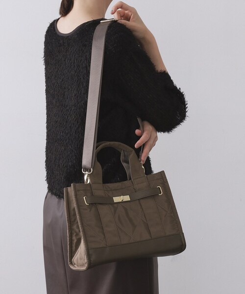 OPAQUE.CLIP（オペークドットクリップ）の「【2WAY】ダイヤキルティングスクエアミドルショルダーバッグ（ショルダーバッグ・レディース・ブラウン系その他/チャコールグレー/ブラック・00）」の3枚目の写真