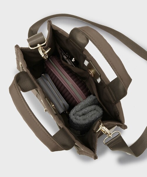 OPAQUE.CLIP（オペークドットクリップ）の「【2WAY】ダイヤキルティングスクエアミドルショルダーバッグ（ショルダーバッグ・レディース・ブラウン系その他/チャコールグレー/ブラック・00）」の21枚目の写真