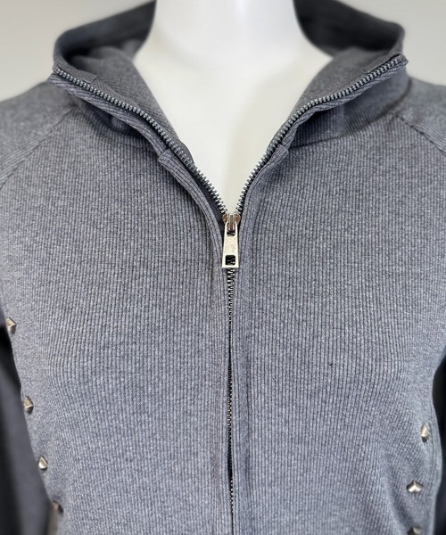 FOLLOWIN（フォロウィン）の「２color/スタッズダブルジップパーカー（パーカー・レディース・グレー/ブラック・FREE）」の5枚目の写真