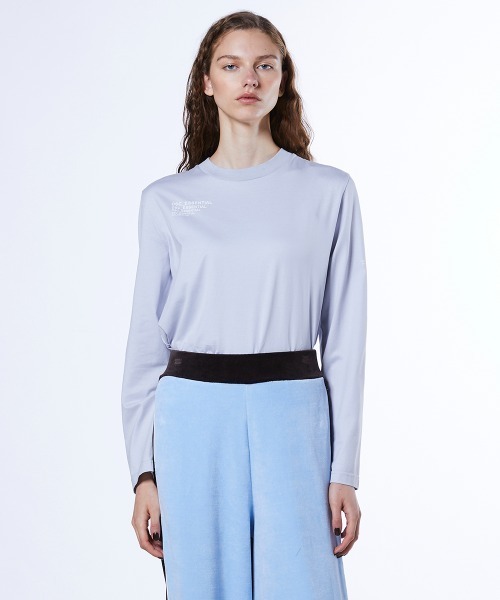 ESSENTIAL（エッセンシャル）の「天竺アシンメトリーロンT（Tシャツ/カットソー・レディース・ブラック/オフホワイト/サックスブルー・FREE）」の3枚目の写真