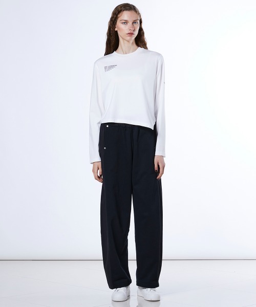 ESSENTIAL（エッセンシャル）の「天竺アシンメトリーロンT（Tシャツ/カットソー・レディース・ブラック/オフホワイト/サックスブルー・FREE）」の19枚目の写真