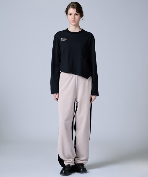 ESSENTIAL（エッセンシャル）の「天竺アシンメトリーロンT（Tシャツ/カットソー・レディース・ブラック/オフホワイト/サックスブルー・FREE）」の21枚目の写真