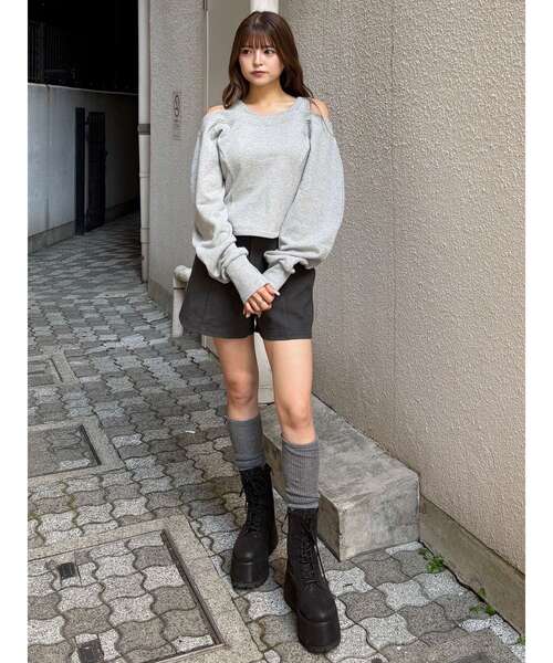 MURUA（ムルーア）の「タンクレイヤードスウェットトップス（スウェット・レディース・ブラック/グレー・FREE）」の15枚目の写真