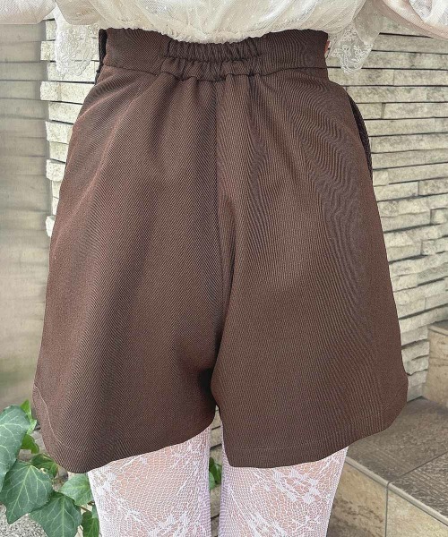 F i.n.t（フィント）の「チェーン付きエンブレム釦ショートパンツ/fint フィント（その他パンツ・レディース・ブラウン/ブラック・FREE）」の7枚目の写真