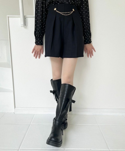 F i.n.t（フィント）の「チェーン付きエンブレム釦ショートパンツ/fint フィント（その他パンツ・レディース・ブラウン/ブラック・FREE）」の8枚目の写真