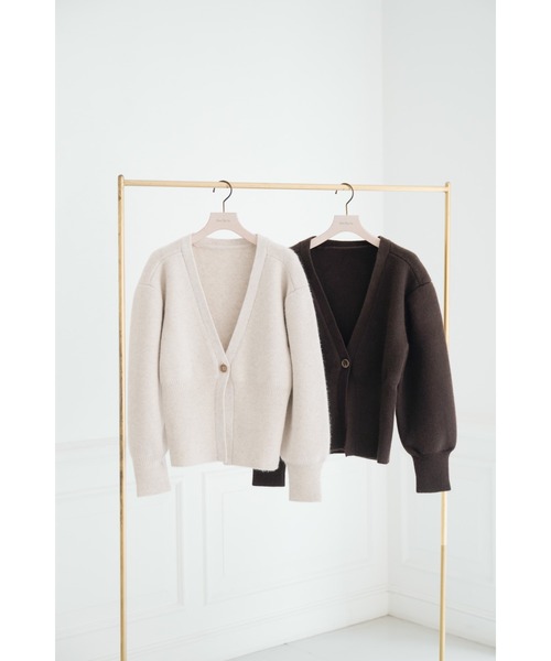 Her lip to(ハーリップトゥー)の「Lyra Gold Button Cardigan(カーディガン/ボレロ・レディース・ベージュ/ブラウン・FREE)」の7枚目の写真