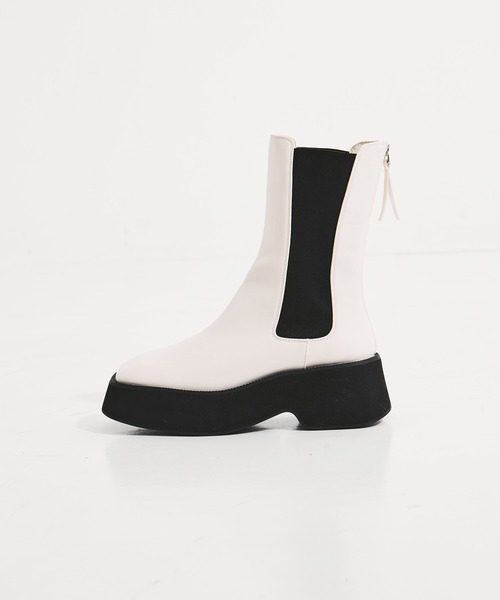 STUDIOUS(ステュディオス)の「【STUDIOUS/ステュディオス】Square Toe Boots/スクエアトゥーブーツ/厚底/軽い/通勤用/歩きやすい(ブーツ・レディース・ブラック/オフホワイト・2/1)」の19枚目の写真