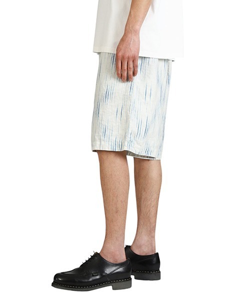 PORTER CLASSIC（ポータークラシック）の「Porter Classic / ポータークラシック：OLD FRANCE INDIGO PRINT SHORTS：PC-021-3206[COR]（その他パンツ・メンズ・ホワイト・3）」の2枚目の写真