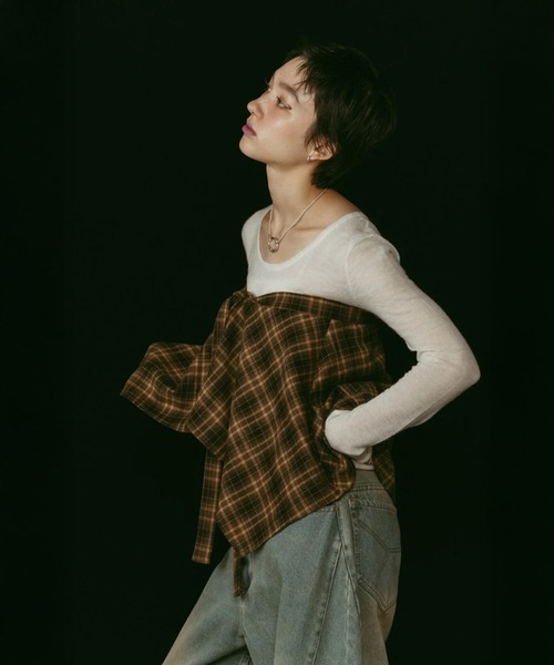 Knuth Marf(クヌースマーフ)の「shirt wrap denim pants(デニムパンツ・レディース・ライトブルー/ブラック・S/XS)」の17枚目の写真