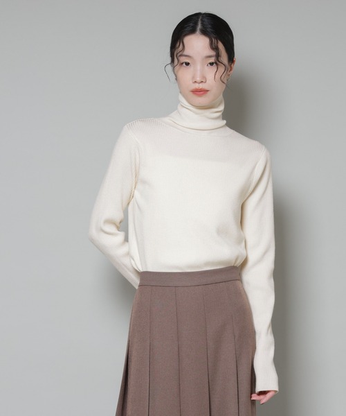 NANO universe(ナノユニバース)の「洗濯機洗可メタルボタンリブニット(ニット/セーター・レディース・オフホワイト/ブラック/ライトグレー・FREE)」の11枚目の写真