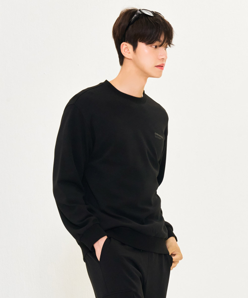 CHASECULT(チェイスカルト)の「男性レタリンググラフィックスウェットシャツ-ブラック(スウェット・メンズ・ブラック・95/105/100/110)」の4枚目の写真