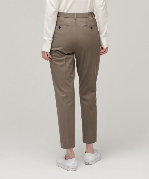 MUSINSA STANDARD WOMAN(ムシンサスタンダードウーマン)の「レディースヘビー級インナーナッピングスリムストレート隠しバンディングスラックス【ダスティベージュ】(スラックス・レディース・その他・34/32/30/31/24/25/26/27/28/29)」の2枚目の写真