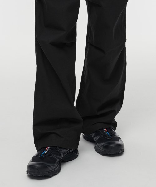 MUSINSA STANDARD（ムシンサスタンダード）の「コットンパラシュートパンツ[ブラック]（その他パンツ・メンズ・その他・30/31/33/26/27/28/40/38/42/36/34/32/29）」の9枚目の写真