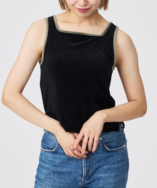 Rouge vif la cle（ルージュヴィフラクレ）の「【Keena/キーナ】ベルベットタンクトップス/トップス/ベロア/レイヤード【WEB限定】（Tシャツ/カットソー・レディース・カーキ/ブラック/ブラック系その他/ブラック系その他2/ピンク・フリー）」の9枚目の写真