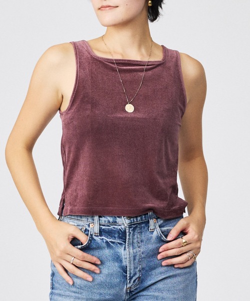 Rouge vif la cle（ルージュヴィフラクレ）の「【Keena/キーナ】ベルベットタンクトップス/トップス/ベロア/レイヤード【WEB限定】（Tシャツ/カットソー・レディース・カーキ/ブラック/ブラック系その他/ブラック系その他2/ピンク・フリー）」の11枚目の写真