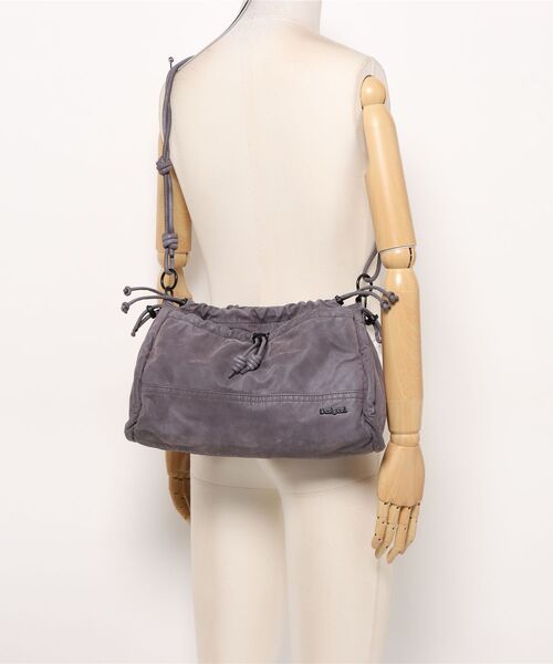 Desigual（デシグアル）の「ウォッシュドデニム ギャザーハンドルバッグ（ハンドバッグ・レディース・ブラック・FREE）」の6枚目の写真