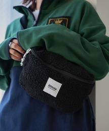 ATHLETA（アスレタ）の「［ athleta ］ボアボディバッグ（ボディバッグ/ウエストポーチ）」