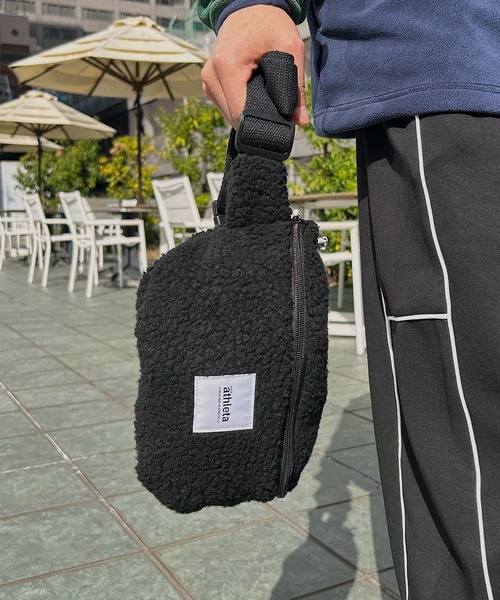 athleta ］ボアボディバッグ（ボディバッグ/ウエストポーチ）｜ATHLETA