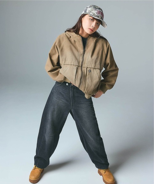 X-girl(エックスガール)の「ARCH LOGO HOODED JACKET(ブルゾン・レディース・ブラウン/ブラック・S/M)」の17枚目の写真