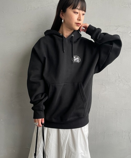 BEN DAVIS（ベンデイビス）の「【WEB限定】[BEN DAVIS/ベンデイビス] マルチワッペン バックプリントパーカー【追加】（パーカー・レディース・グレー/ピンク/ブラック・M/L/XL）」の7枚目の写真