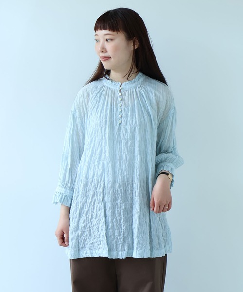 bulle de savon（ビュルデサボン）の「●80/1 shirring stripe フリル衿ブラウス（シャツ/ブラウス・レディース・ホワイト/サックスブルー/イエロー・FREE）」の3枚目の写真