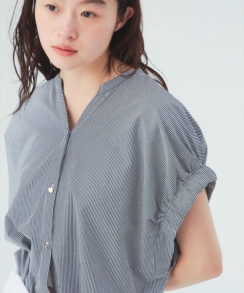 BEAMS HEART(ビームスハート)の「スキッパーネック シルケット カットソー(Tシャツ/カットソー・レディース・オフホワイト/その他/ブラック/イエロー系その他2・FREE)」の1枚目の写真