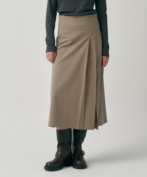 MOTT(モット)の「プリーツロングスカート-ベージュ(スカート・レディース・その他・SMALL/MEDIUM)」の2枚目の写真