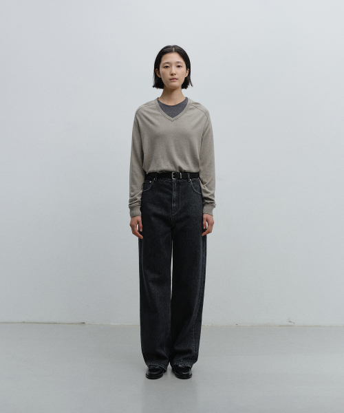 ANOTHER OFFICE WOMEN(アナザー オフィス ウーマン)の「w. Clair Relaxed Denim (Black)(デニムパンツ・レディース・その他・36/34)」の1枚目の写真